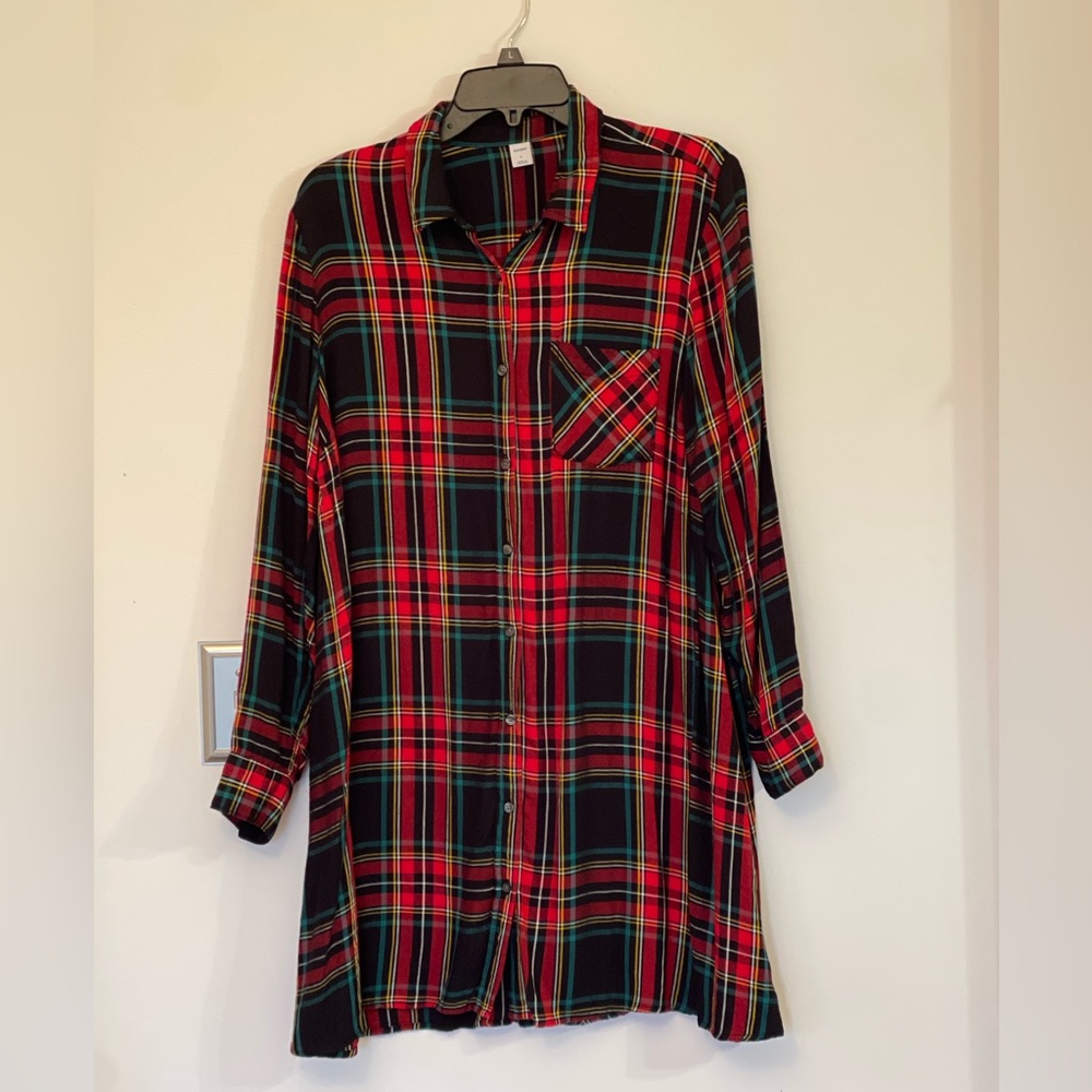 Old Navy women’s Large black red green white yellow plaid long sleeve dress